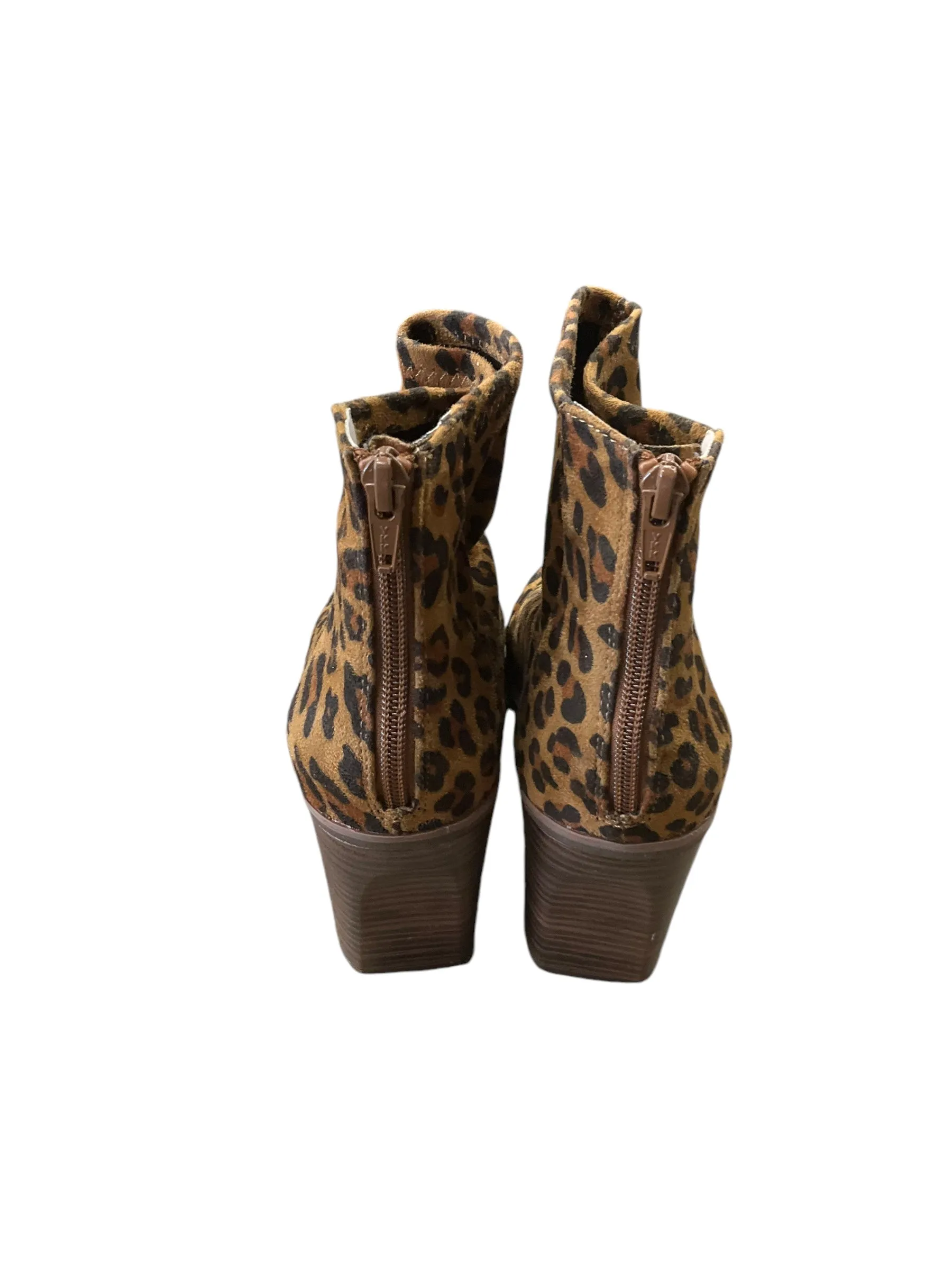 Boots Ankle Heels By Cmc In Leopard Print, Size: 9