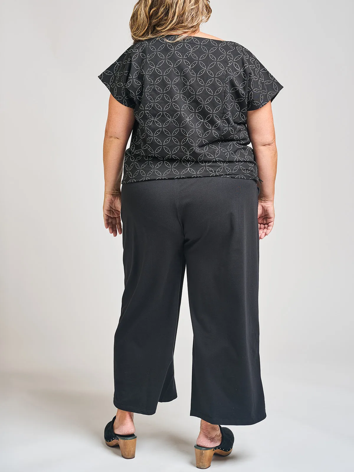 Cara Plus Size Top - Ikigai Black