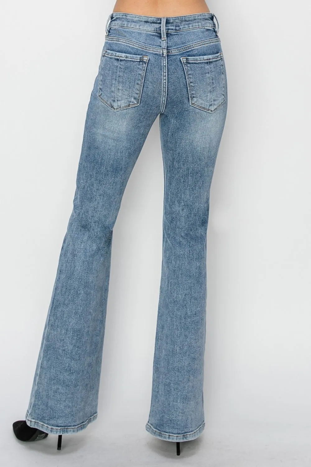 Chic Mid Rise Bootcut Jeans (O - 3X)