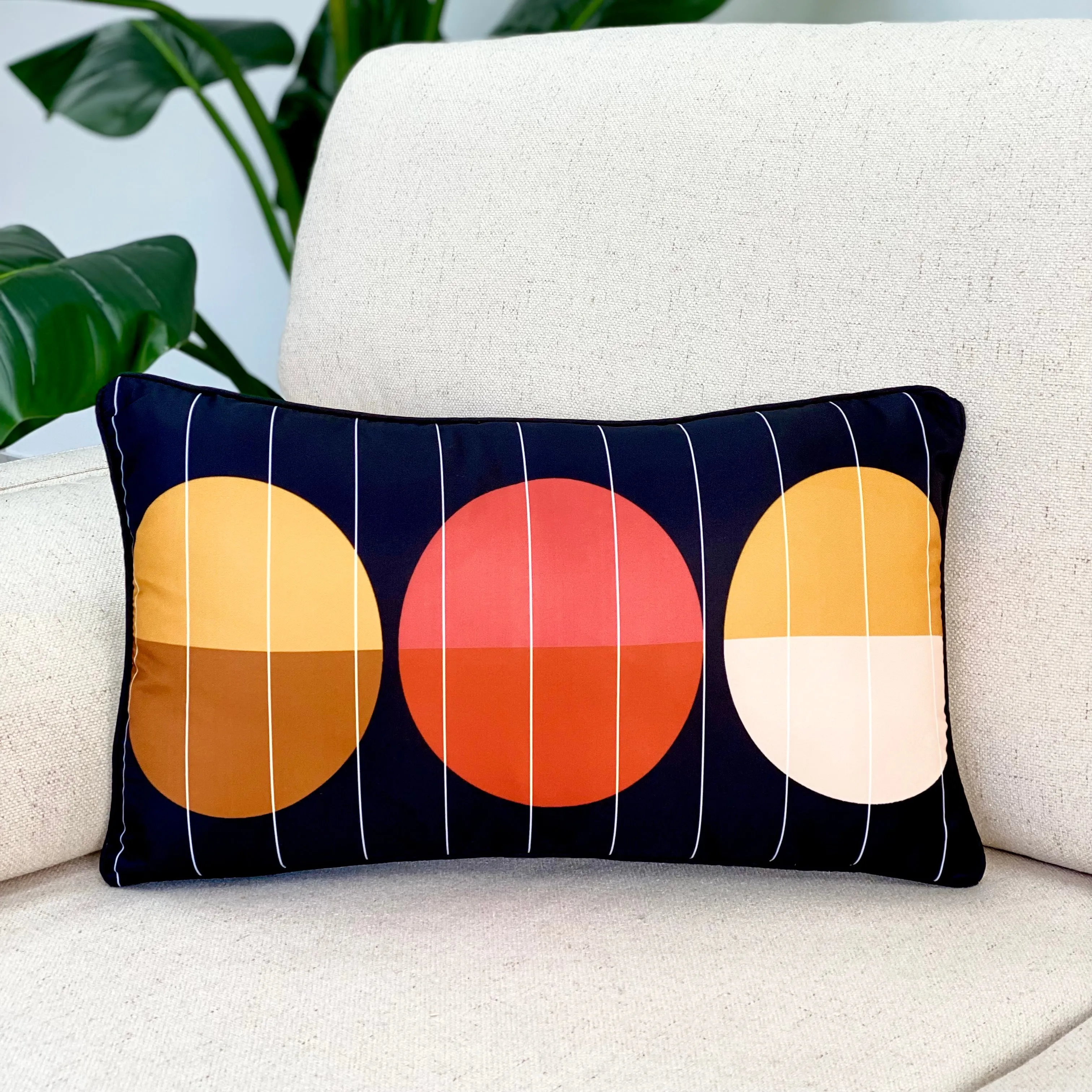 Dark Circles Abstract Printed Pillow