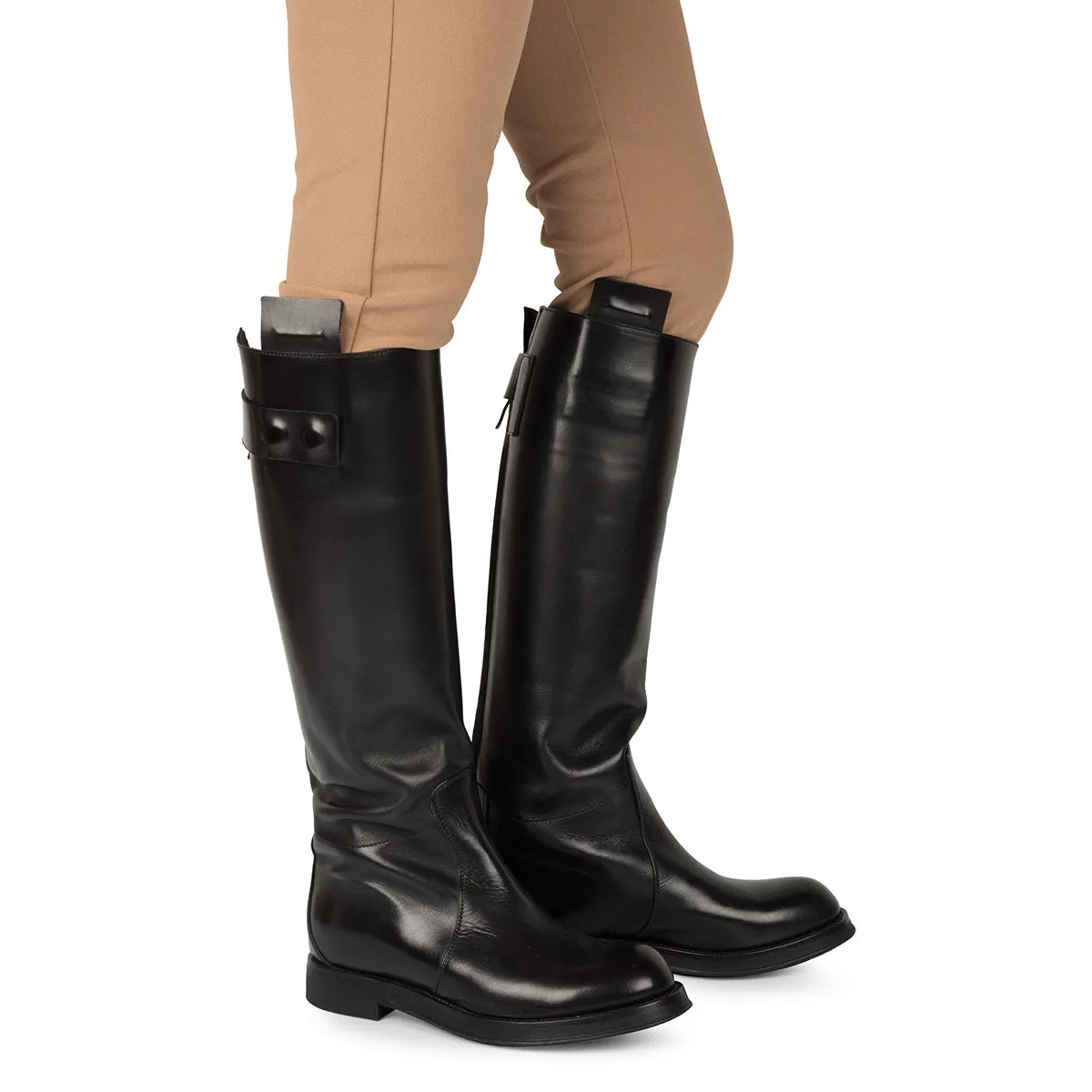 GILL 86005 <br> Black boots