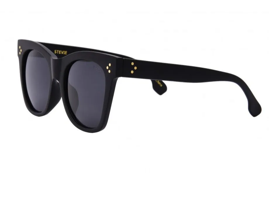 I SEA SUNGLASSES - Stevie Sunglasses in Matte Black